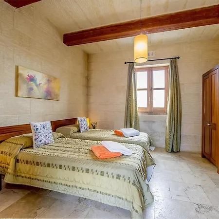 The Hamlet 3 *