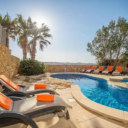 בית כפרי The Hamlet 3