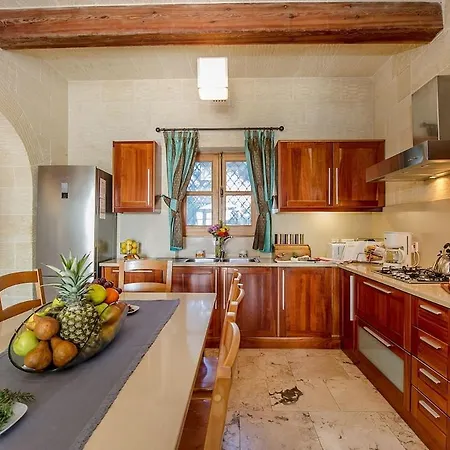 The Hamlet 3 בית כפרי