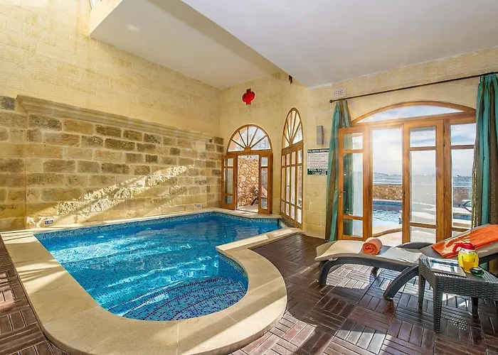 The Hamlet 3 * Għarb