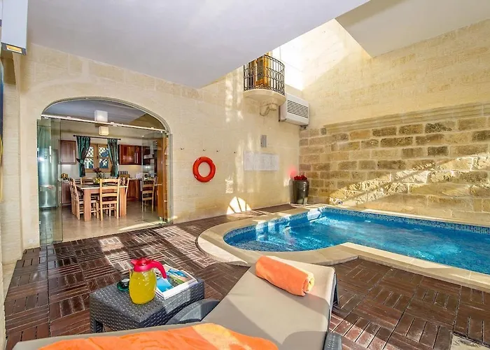 The Hamlet 3 * Għarb